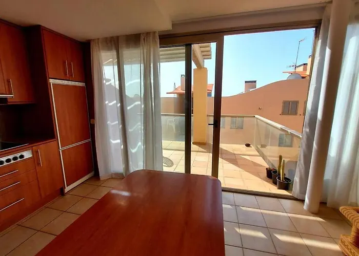 Amplio Apartamento En La Playa Del Esquinzo